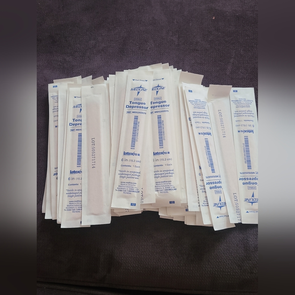 Medical tongue depressor